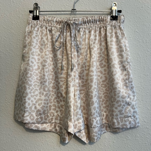 Tahari Other - #1009 Tahari Leopard Print Women's Pajama Shorts Small